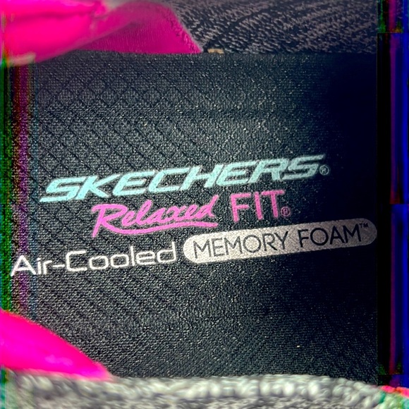 Skechers relaxed fit ,air cooled memory foam size 9.5 - Picture 11 of 12